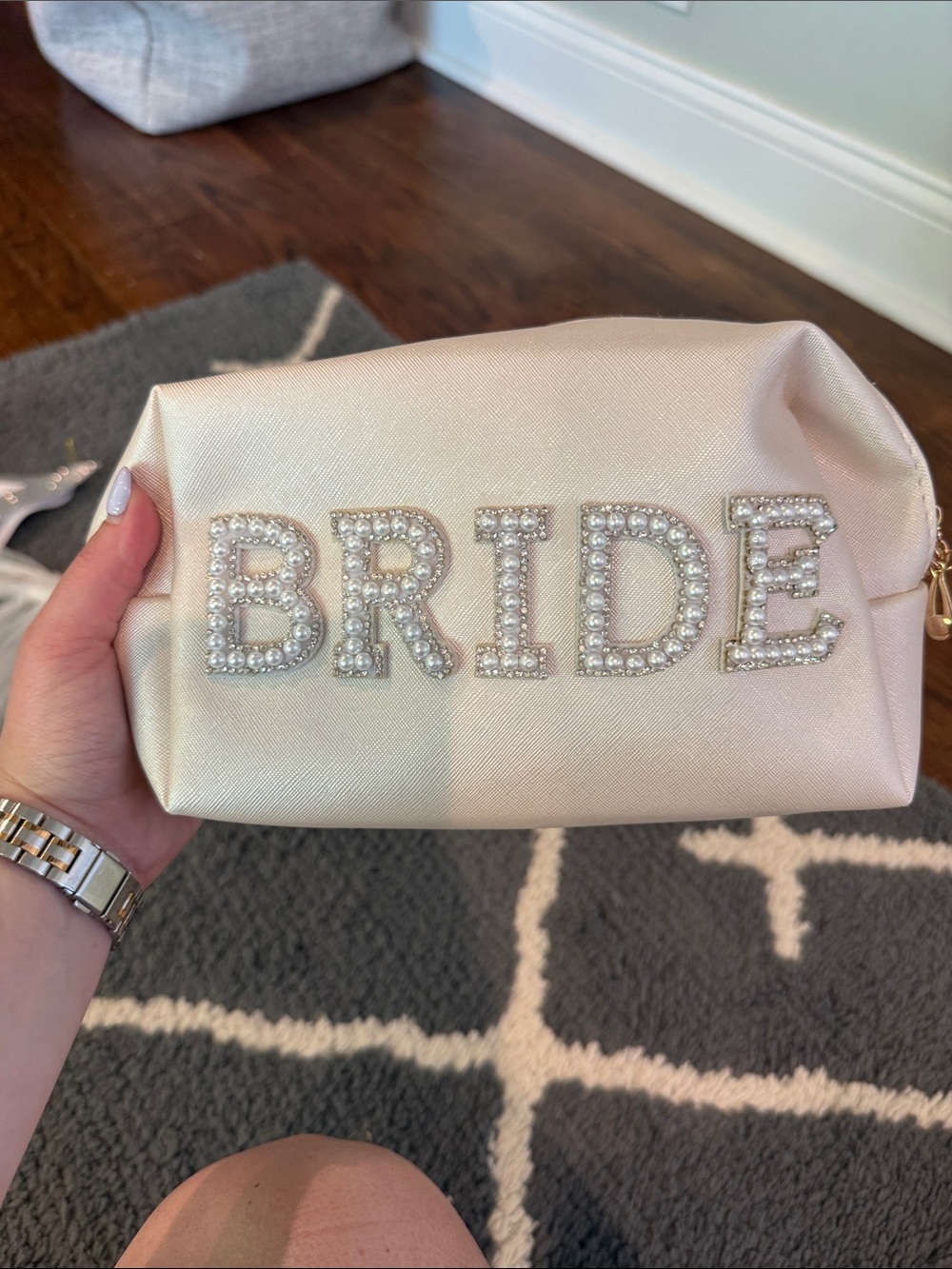 Bride Accessory Set - Picture 2 of 9